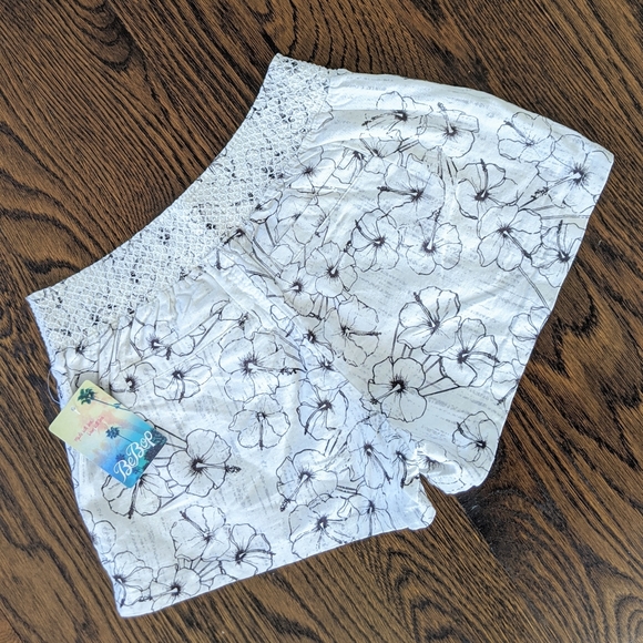🌼 BeBop Linen Tie-Front Hibiscus Floral Shorts XL NWT - Picture 5 of 7